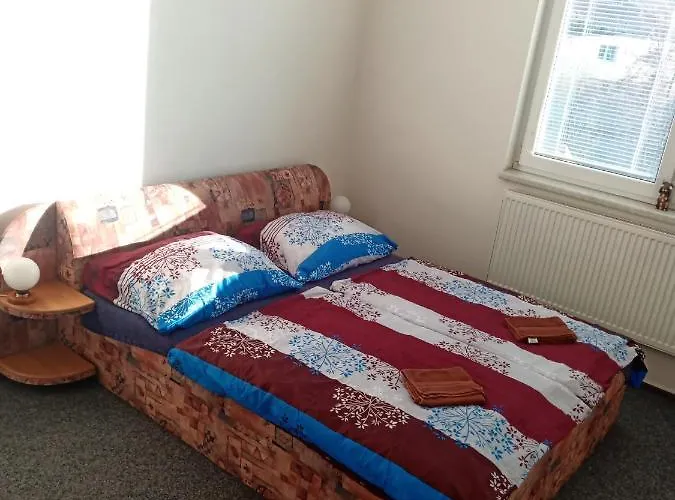 Koupaliste 게스트하우스 Litoměřice